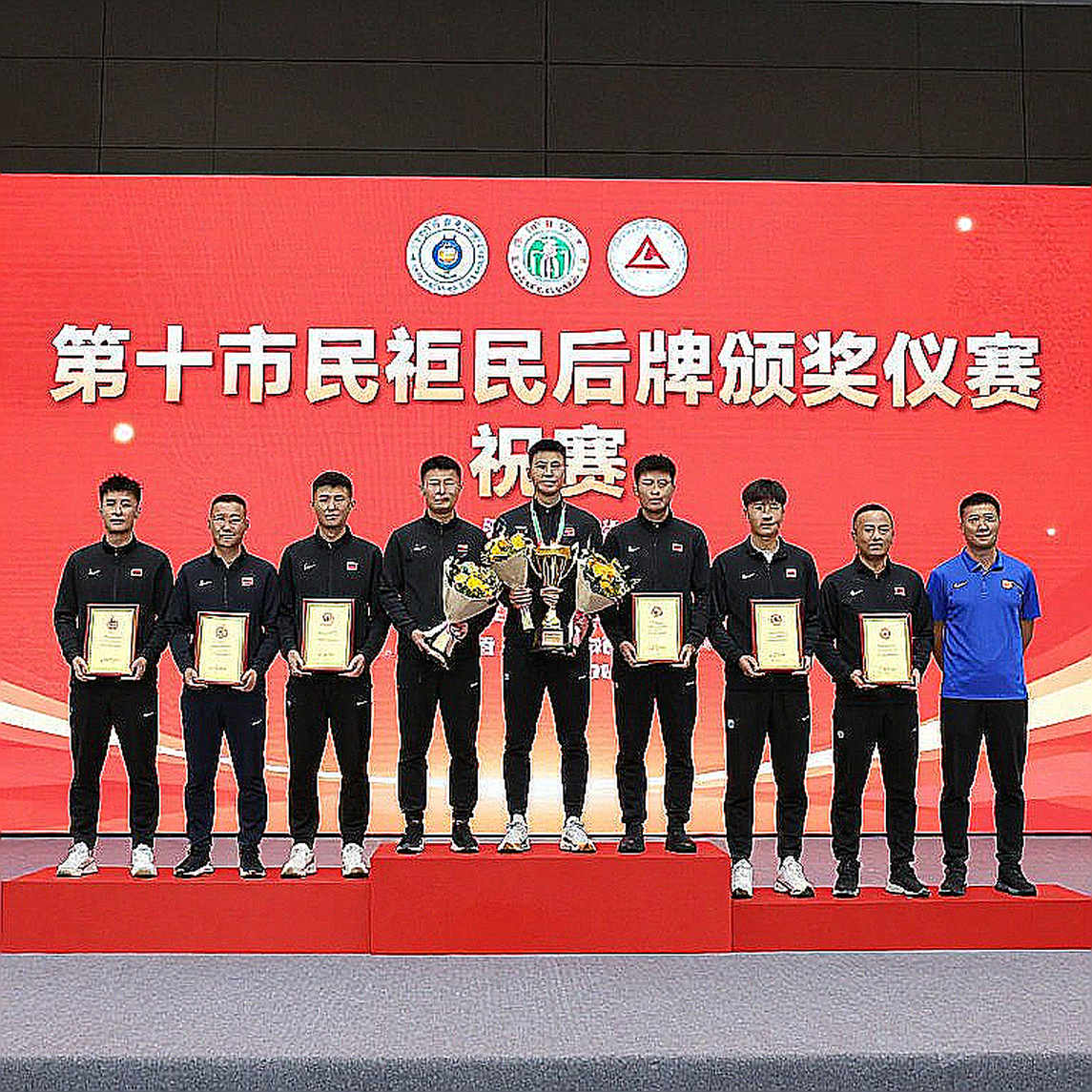 Tuyển Việt Nam ở Bandung: hàng rào an ninh và khoảng trống tuyến giữa trước ngày khai màn FIFA ASEAN Cup 2026