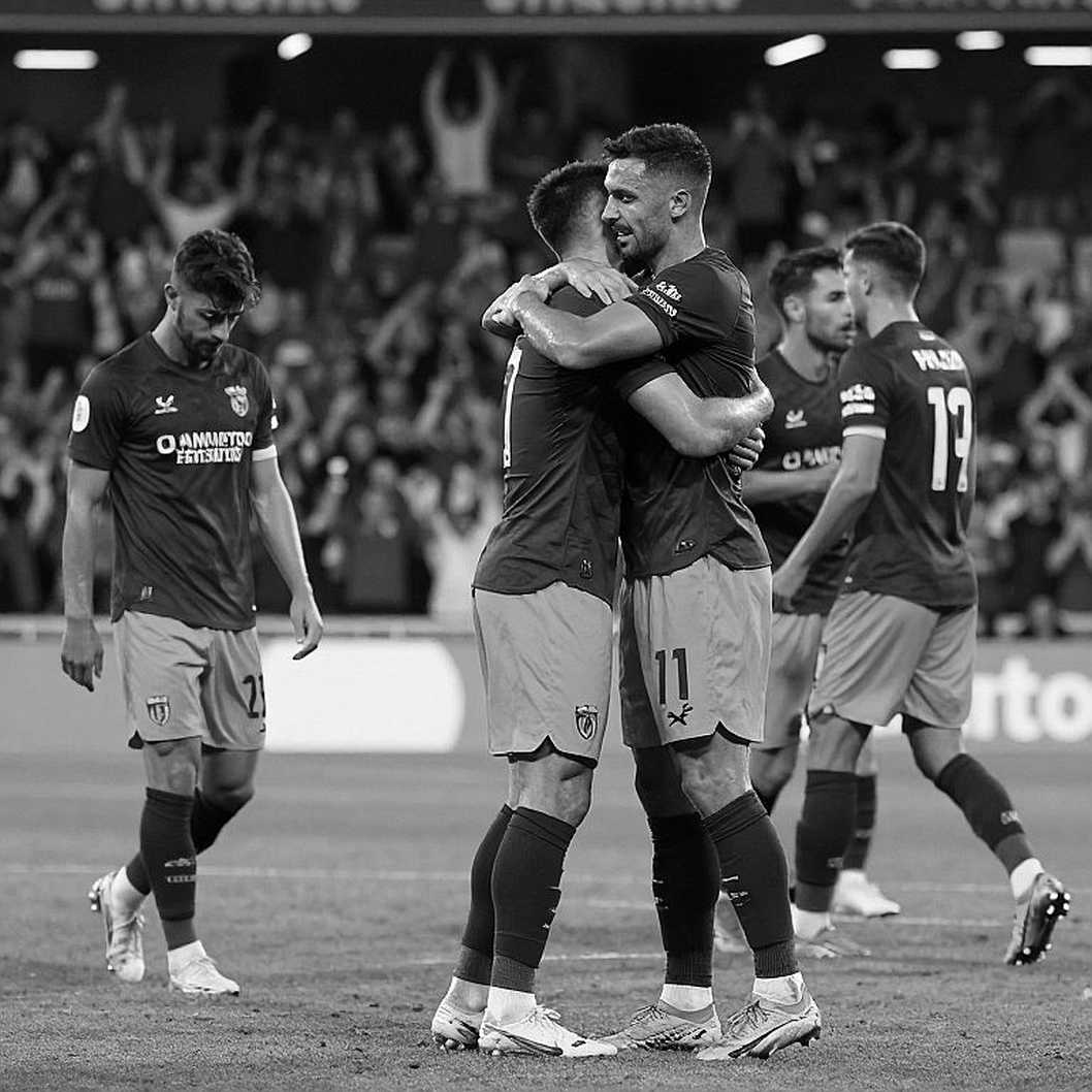 Valverde chấn thương, ai thay thế trong chuyến du đấu châu Á của Uruguay?