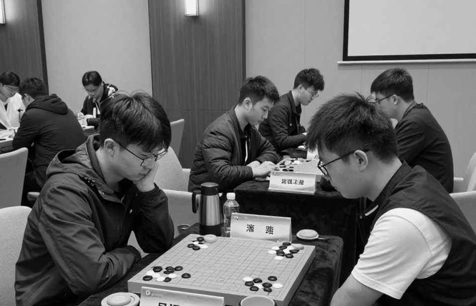 Ấn Độ lần đầu vô địch Olympiad cờ vua: chín mươi bảy năm, hai tấm vàng và một bàn cờ không còn im lặng