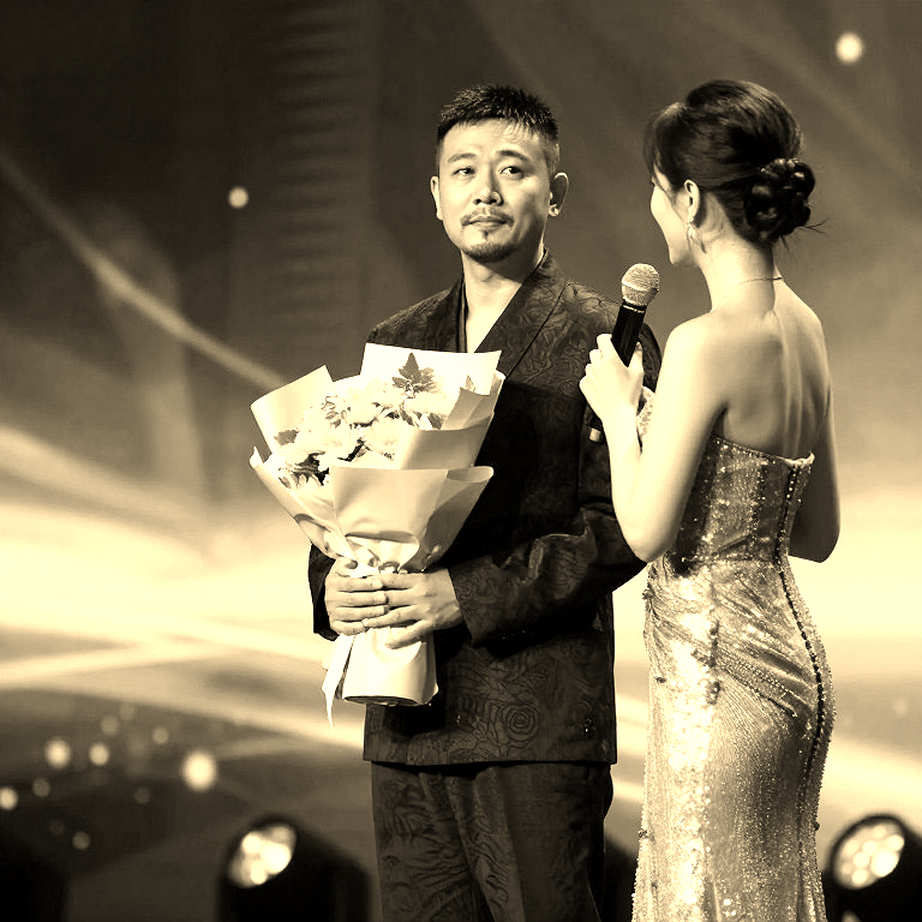 Đặt sai thước đo lên sàn võ: bảng thành tích không đọc nổi một bài quyền