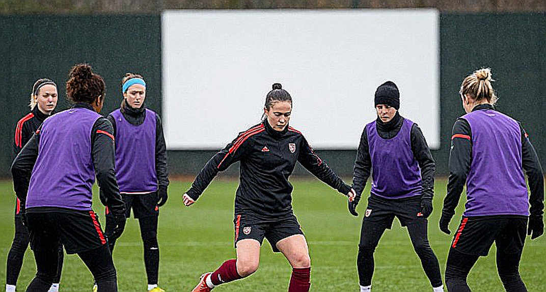 U23 Việt Nam gặp U23 Hàn Quốc ở tứ kết Asiad 2026: khoảng trống trên băng ghế kỹ thuật và bài toán mang tên Lee Gi Hyuk