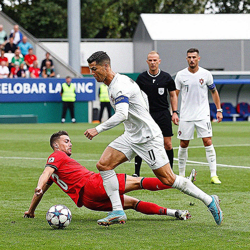 Bên trong thị trường chuyển nhượng châu Á: đọc tín hiệu rỗng bằng chuỗi bằng chứng