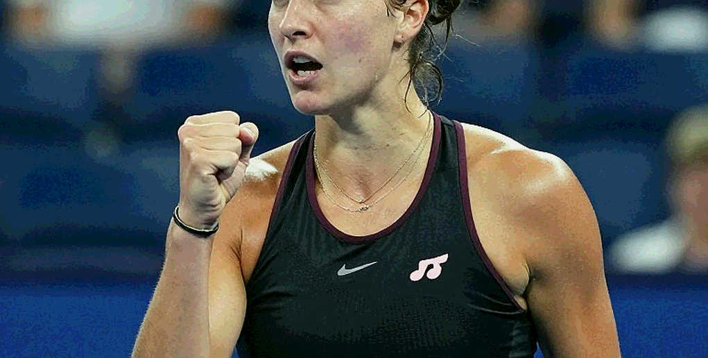 Rybakina vô địch Ningbo Open: 4/4 break point và khoảng trống dữ liệu sau tỷ số 6-2, 6-2
