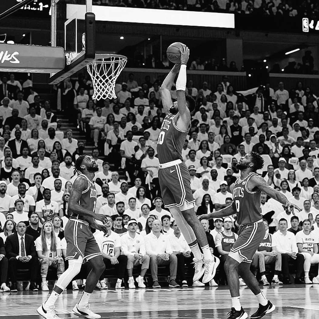 D'Angelo Russell hướng đến CBA: Bản tin không nguồn và cái bẫy của niềm tin