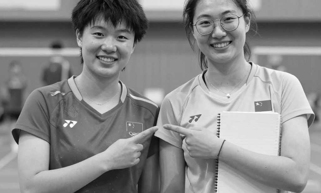21-5, 21-11 và 23 phút: Khoảng trống sau lưng một người tiên phong