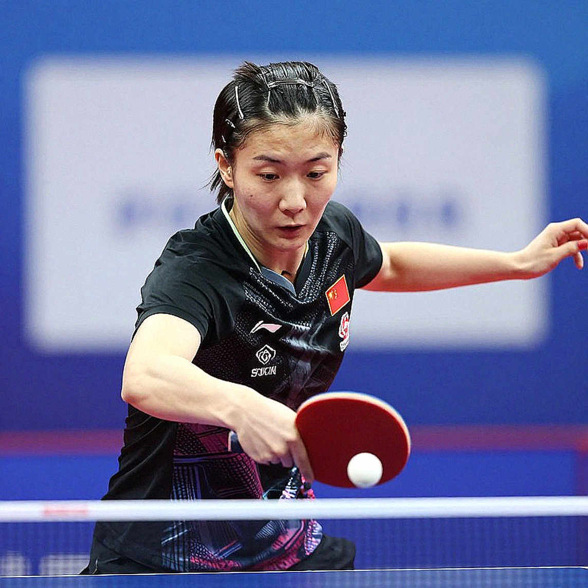 Ô dữ liệu trống trong bóng đá: khi im lặng bị đọc thành vô can